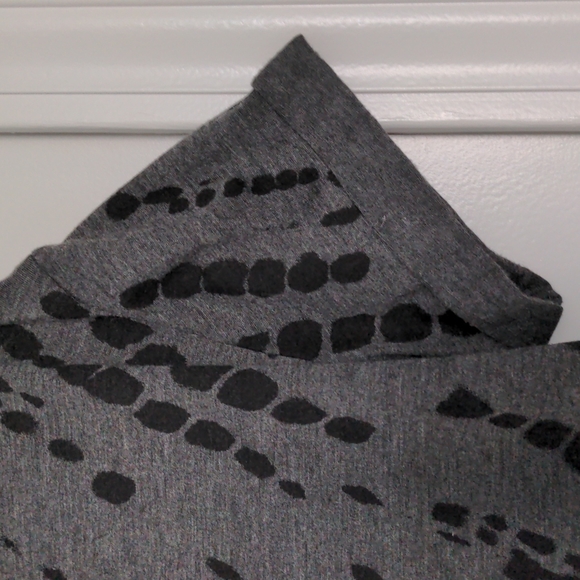 Ladies Top - Picture 3 of 4